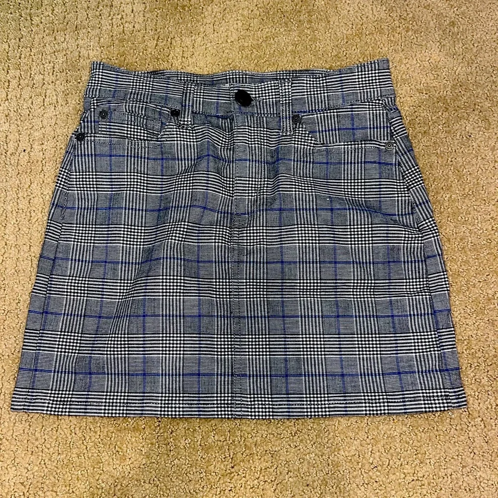 Formal flannel mini skirt - Picture 1 of 2